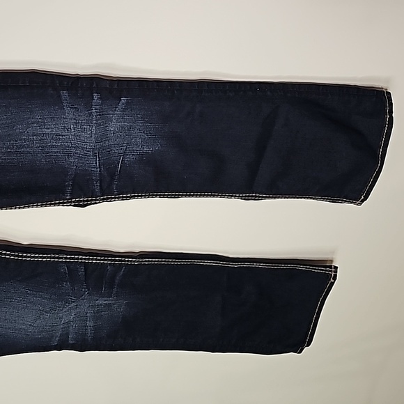 Silver Suki dark wash 29x33 mid rise boot cut jeans - Picture 3 of 8